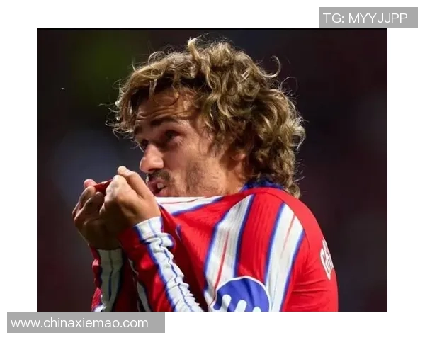 雷霆万钧的足球明星们：那些以雷字开头的传奇球员故事